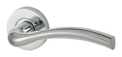 Kilkerran lever door handle in polished chrome (H14) – McKee Joinery, Ayrshire