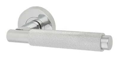 Loudoun lever door handle in polished chrome (H08) – McKee Joinery, Ayrshire