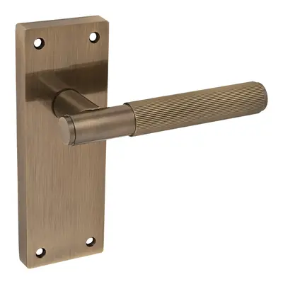 Newark Lined lever door handle in antique brass (H22) – McKee Joinery, Ayrshire