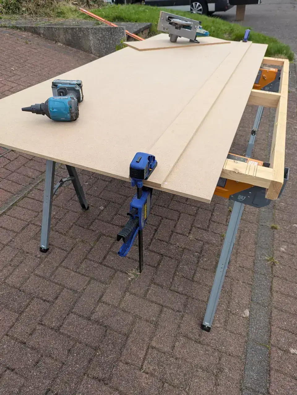Cutting the MDF battens on site