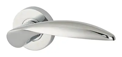 Penkill lever door handle in polished chrome (H17) – McKee Joinery, Ayrshire