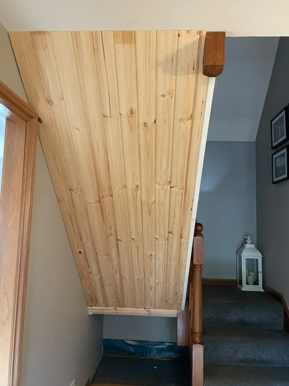 V-groove lining under the stairs